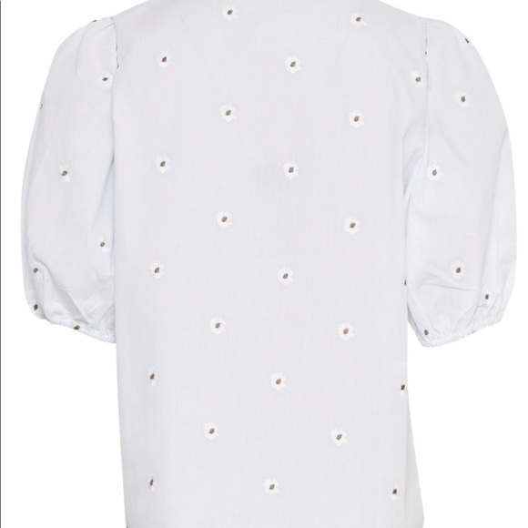 Eyelet top - Picture 2 of 4